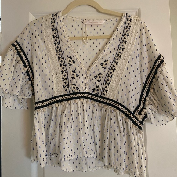 Zara blouse top worn once for picture! - Picture 2 of 4